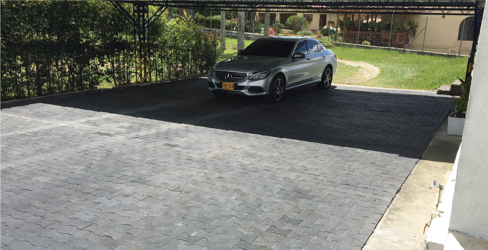adoquines de caucho en estacionamientos