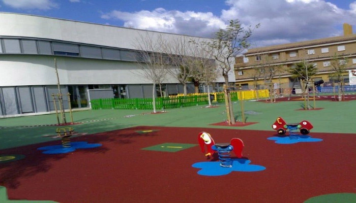 caucho in situ juegos infantiles color rojo
